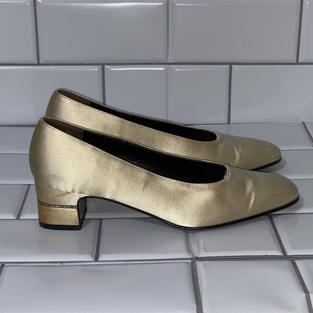 Salvatore Ferragamo Women's Pumps 2" Heels Shoes Satin Crystal Ivory White 5 - Picture 4 of 9